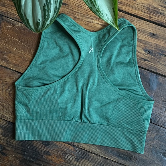 Knix Peppermint Sportsbra - Picture 2 of 5